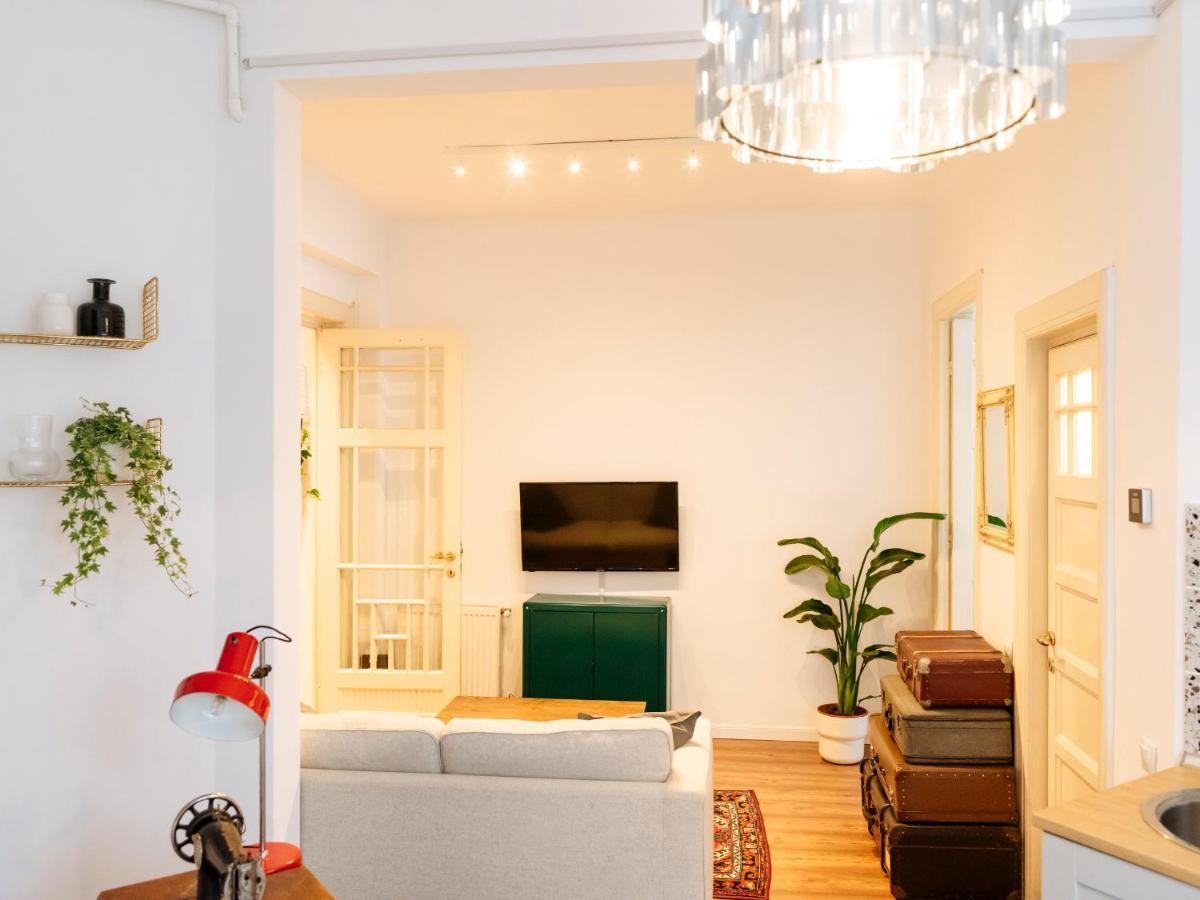 Lovely Vintage Double Studio In City Center Bucureşti Exterior foto